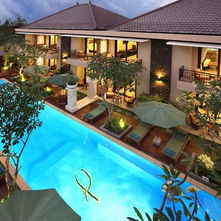 D'Penjor Seminyak Hotel Exterior foto