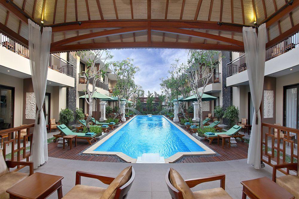 D'Penjor Seminyak Hotel Exterior foto