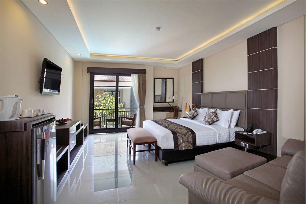 D'Penjor Seminyak Hotel Exterior foto
