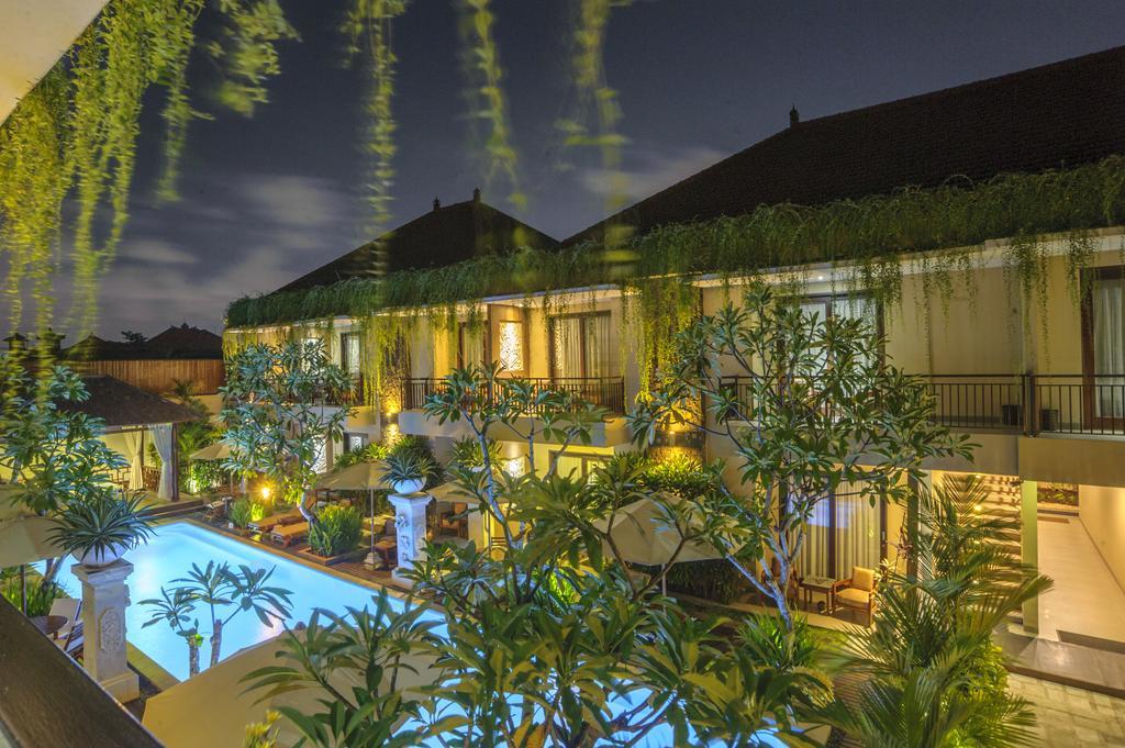 D'Penjor Seminyak Hotel Exterior foto
